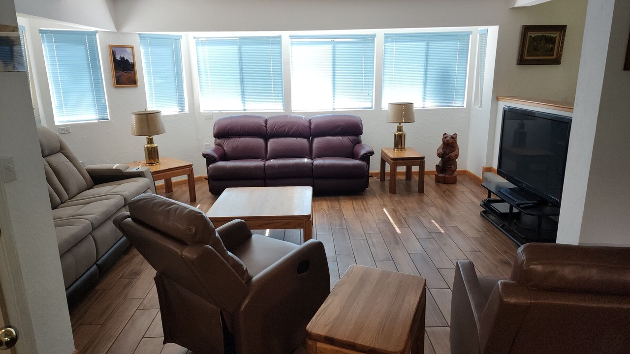 Photo of Livingroom in Christmas Valley