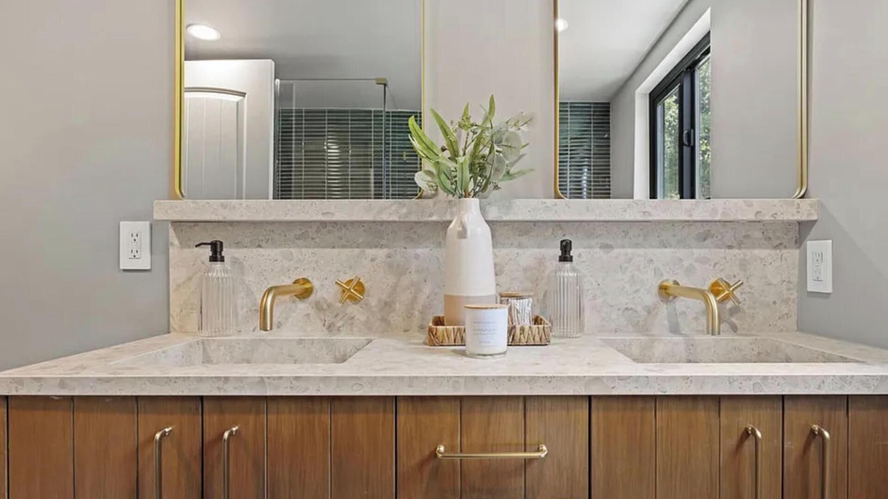 Photo of Bathroom in Studio City
