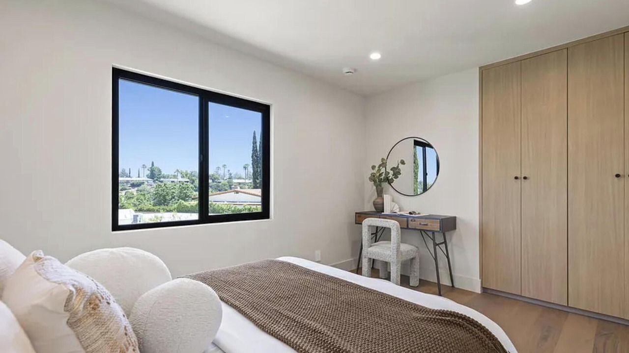Photo of Bedroom in Studio City