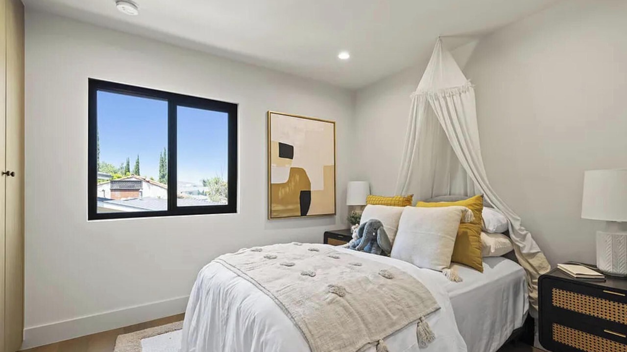 Photo of Bedroom in Studio City