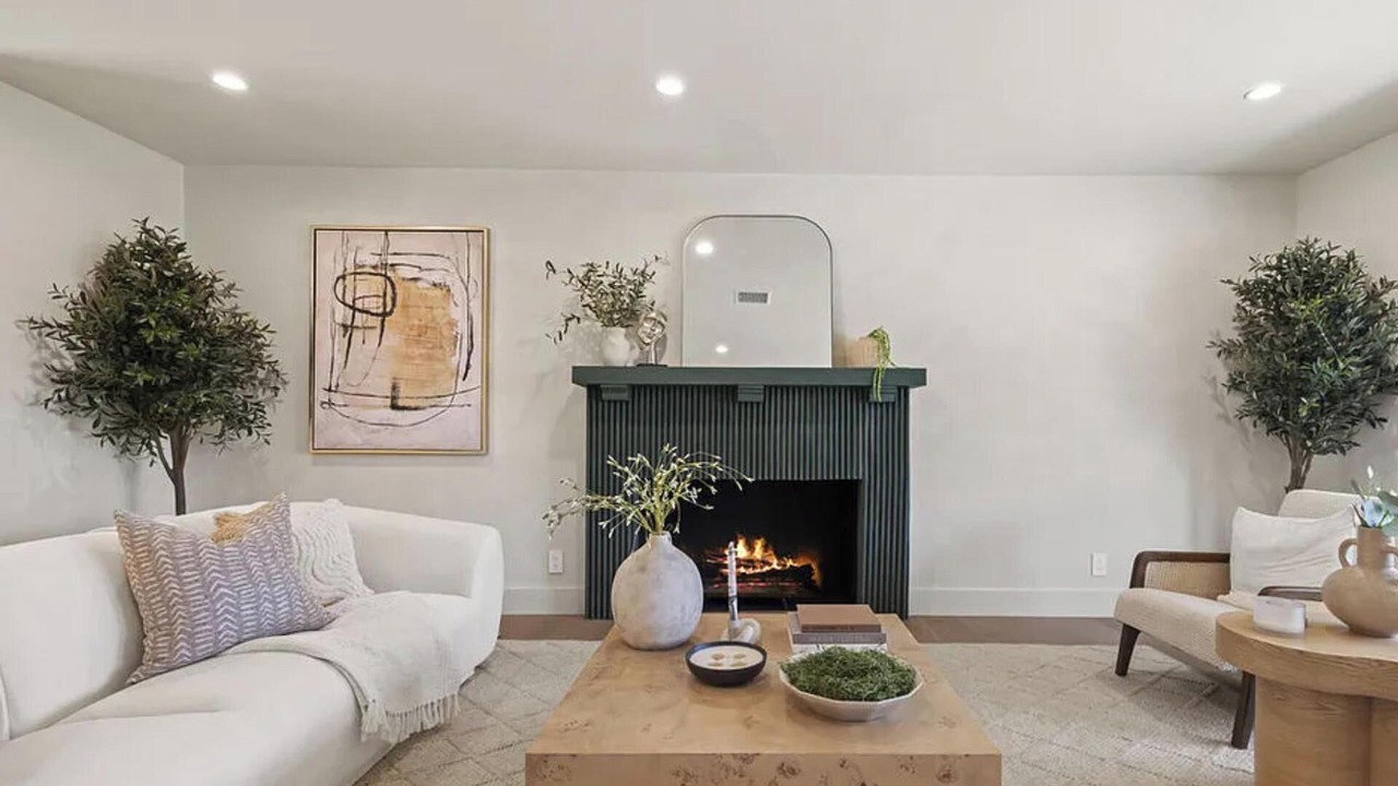 Photo of Livingroom in Studio City