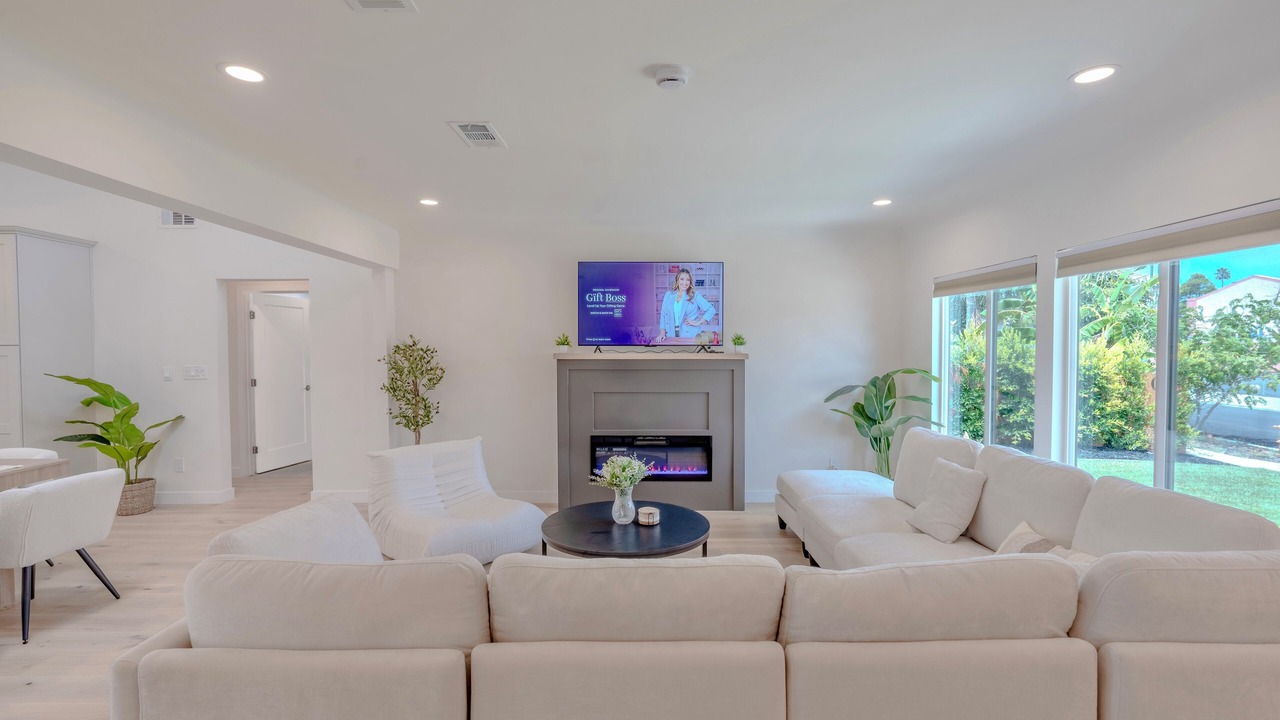 Photo of Livingroom in View Park-Windsor Hills