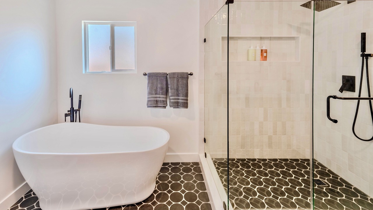 Photo of Bathroom in View Park-Windsor Hills