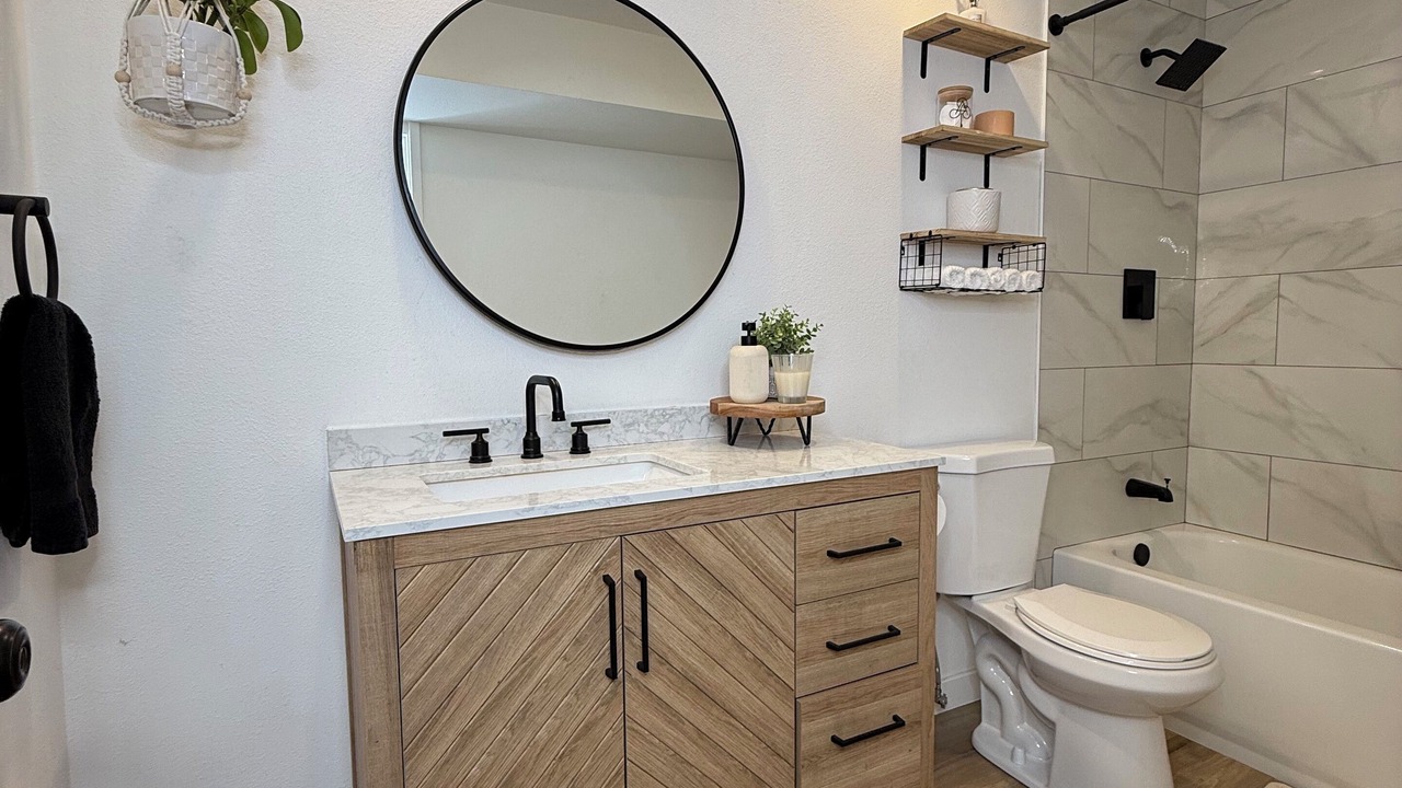 Photo of Bathroom in Harbor