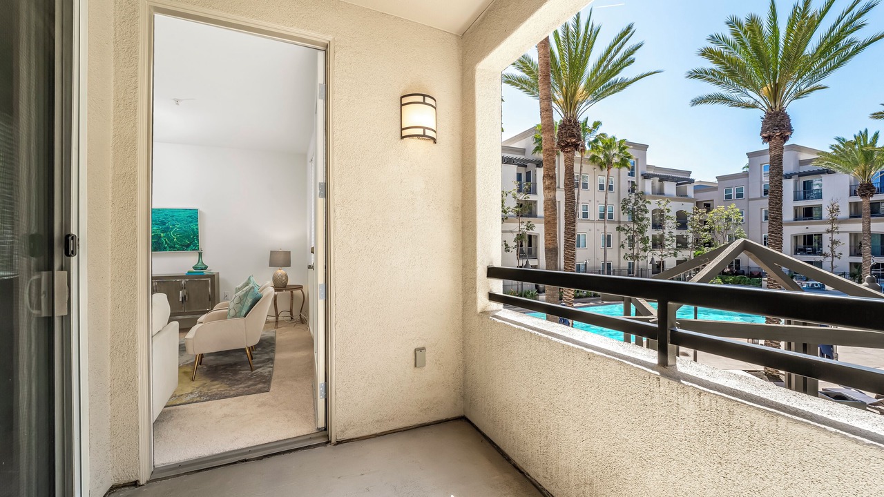 Photo of Patio Balcony in Airport Area