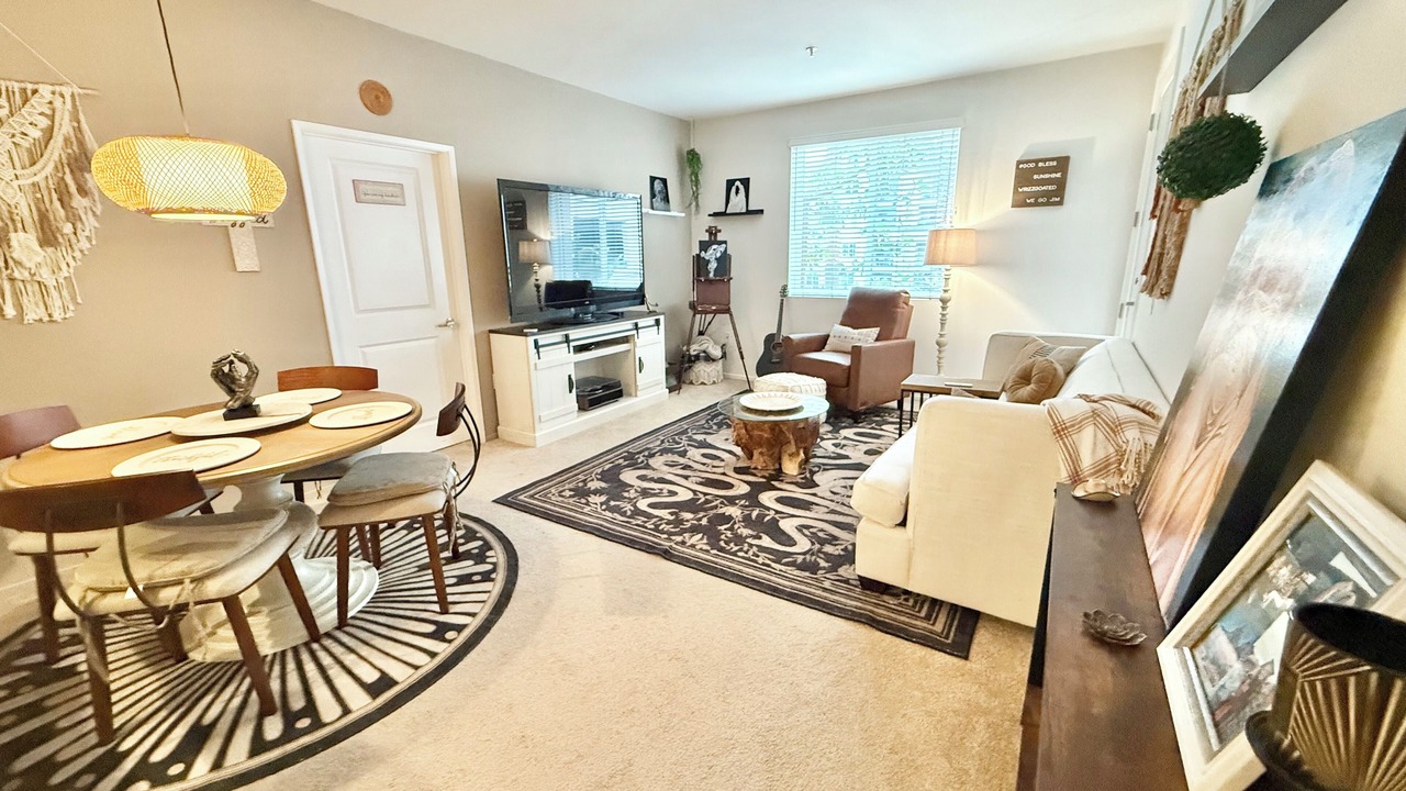 Photo of Livingroom in Airport Area