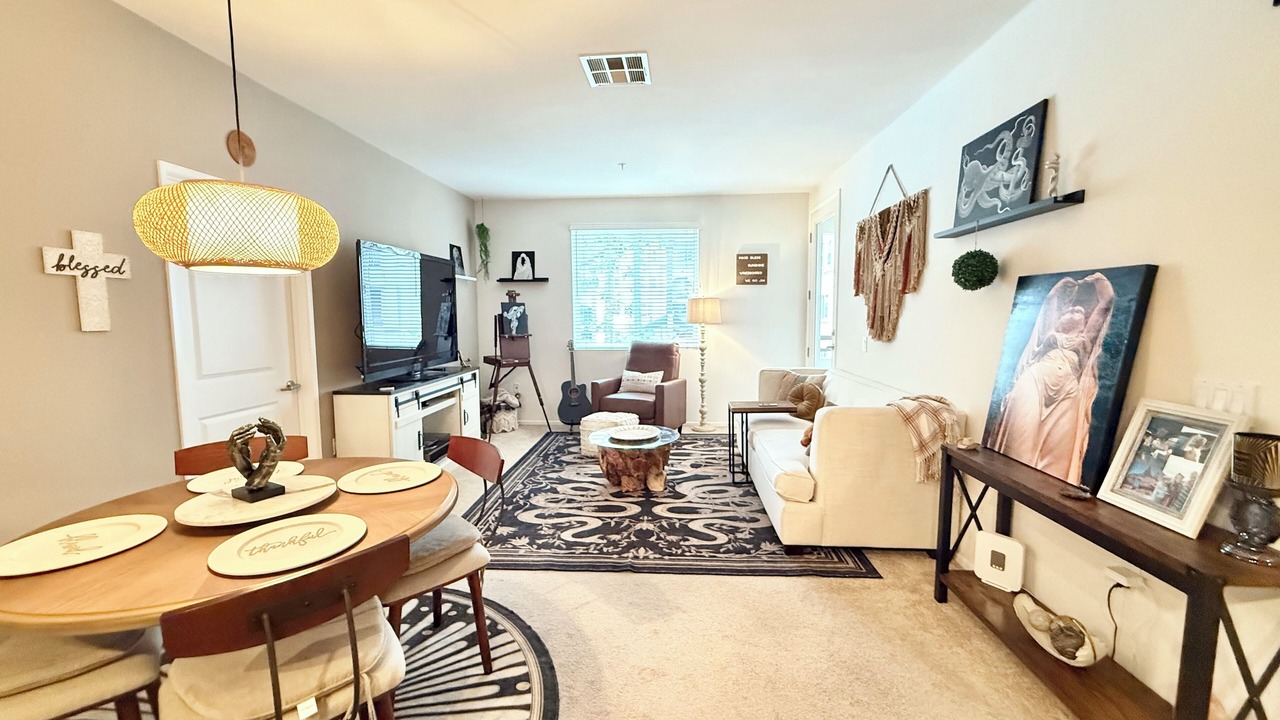 Photo of Livingroom in Airport Area