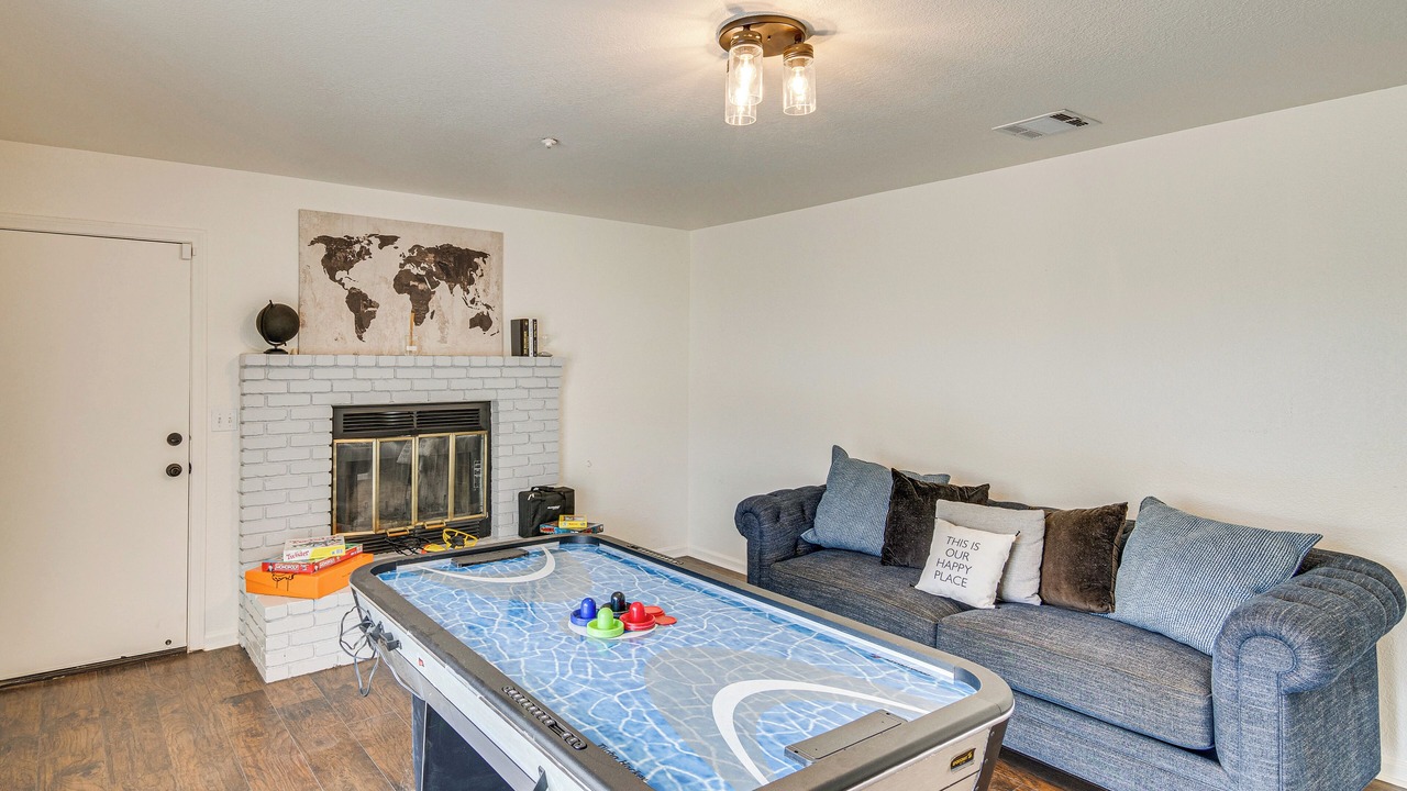 Photo of Bedroom in Agua Dulce