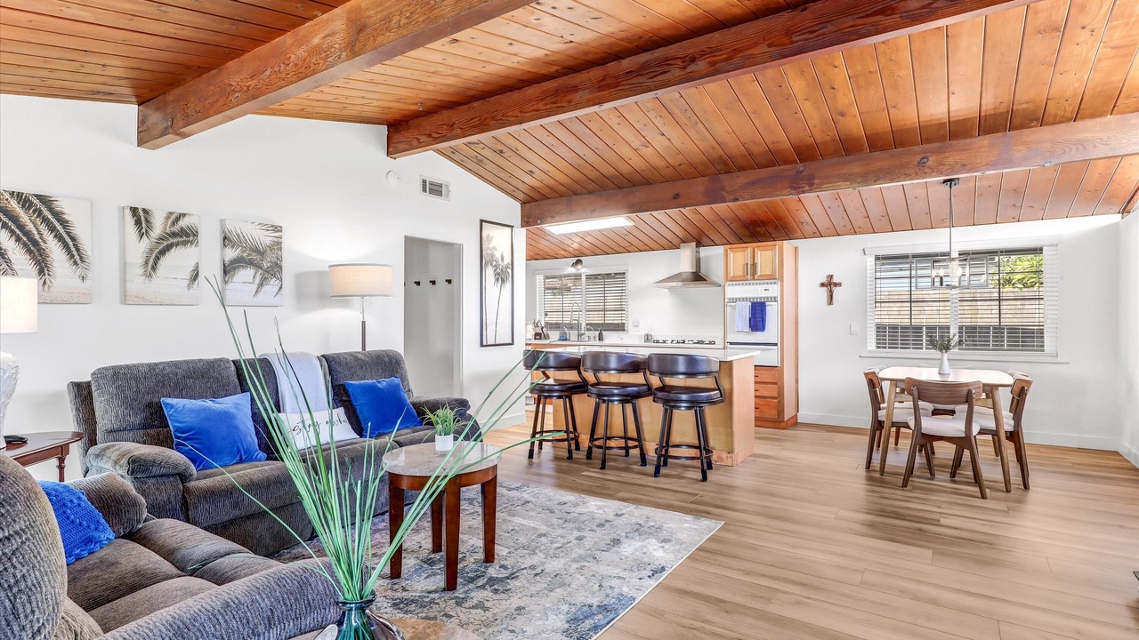 Photo of Livingroom in La Habra