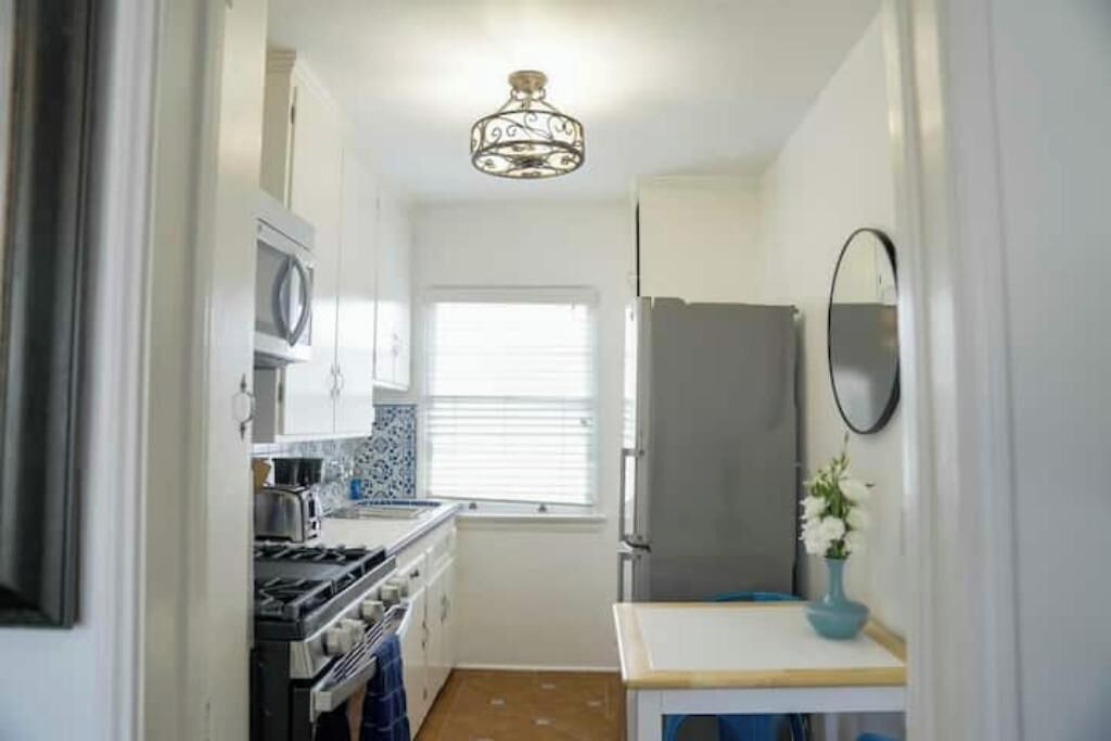 Photo of Kitchen in North of Wilshire