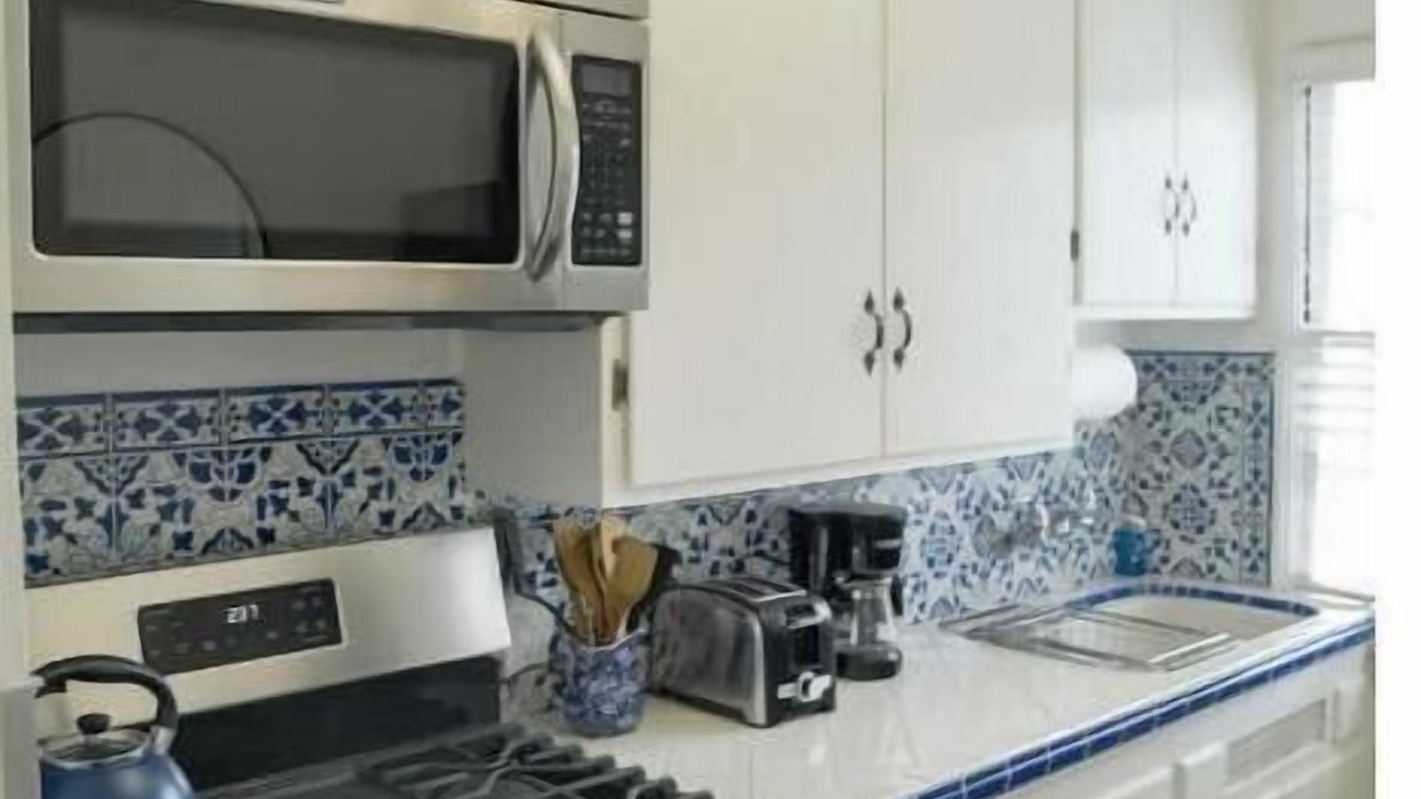 Photo of Kitchen in North of Wilshire