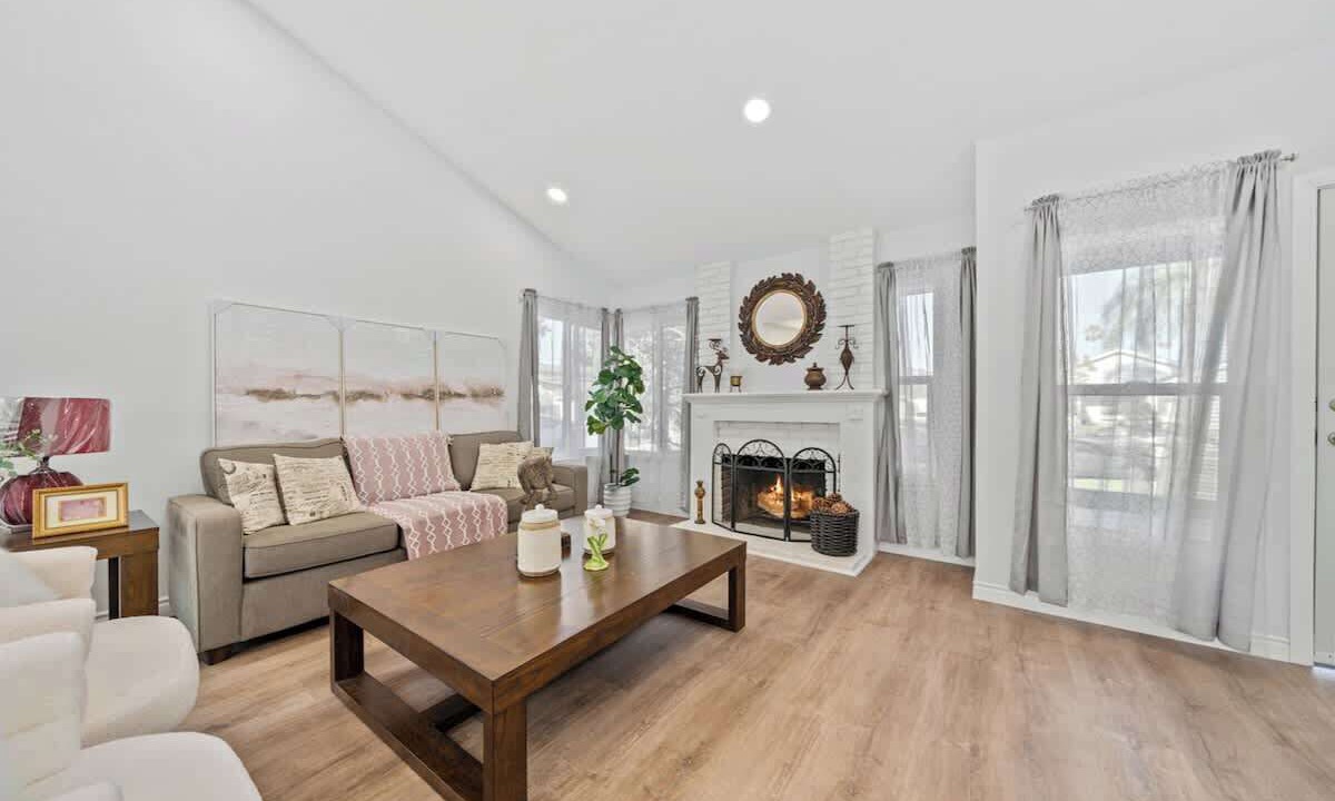 Photo of Livingroom in Brea
