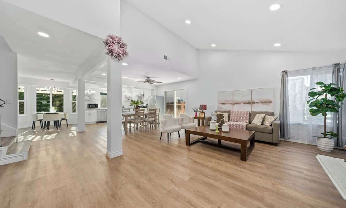 Photo of Livingroom in Brea