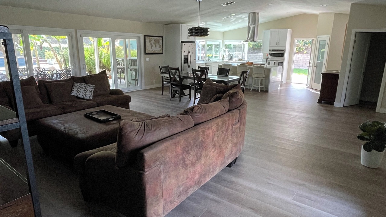Photo of Livingroom in Corona