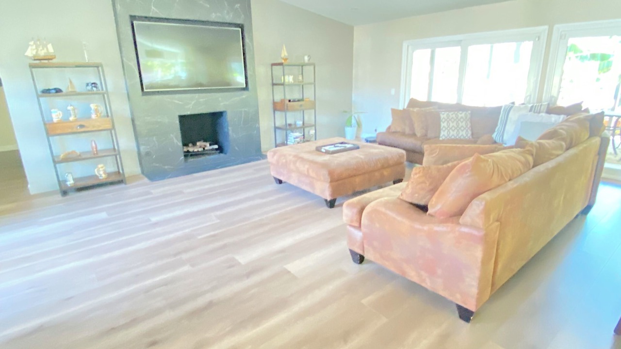 Photo of Livingroom in Corona