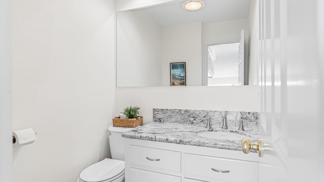 Photo of Bathroom in Eastern Malibu