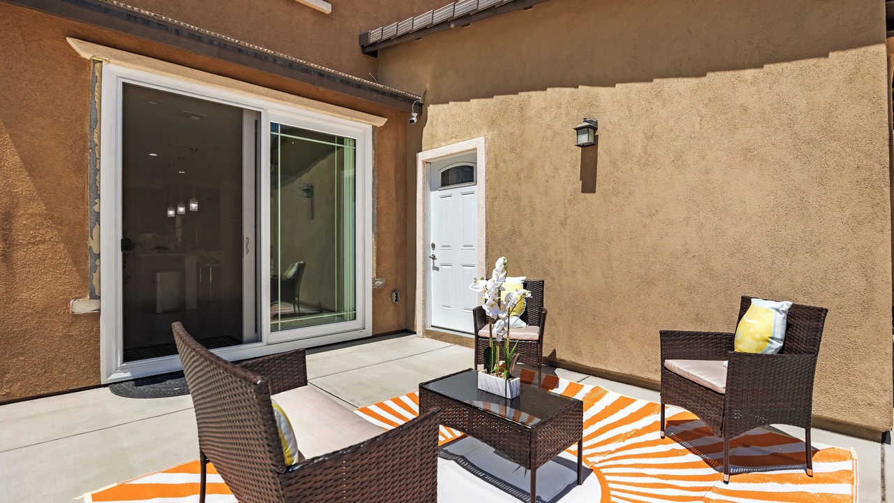 Photo of Patio Balcony in Mira Loma
