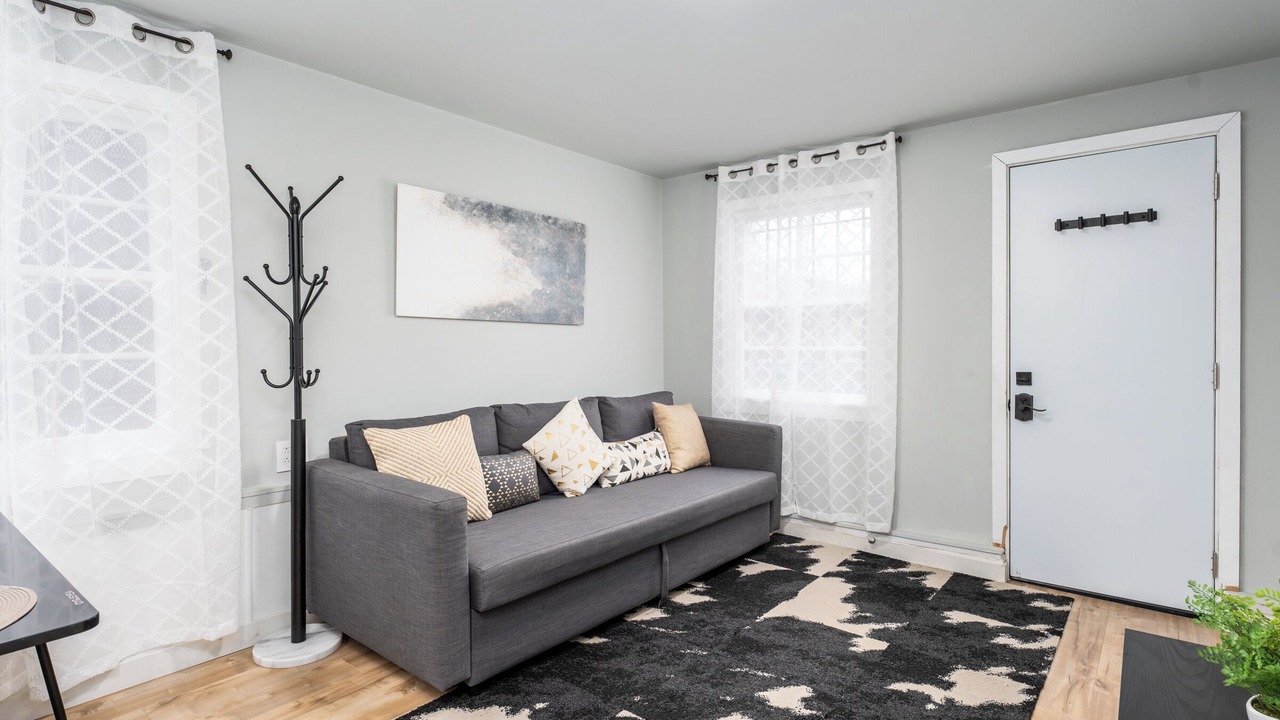 Photo of Livingroom in Elysian Heights
