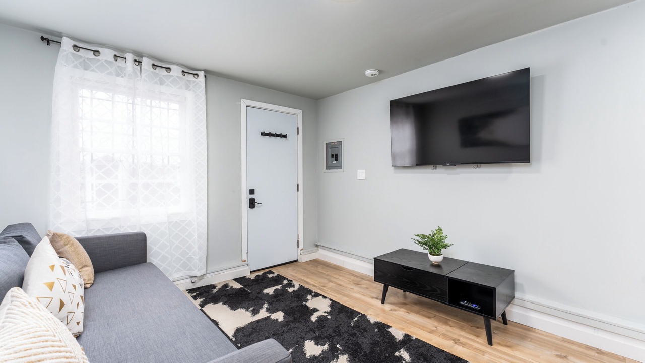 Photo of Livingroom in Elysian Heights