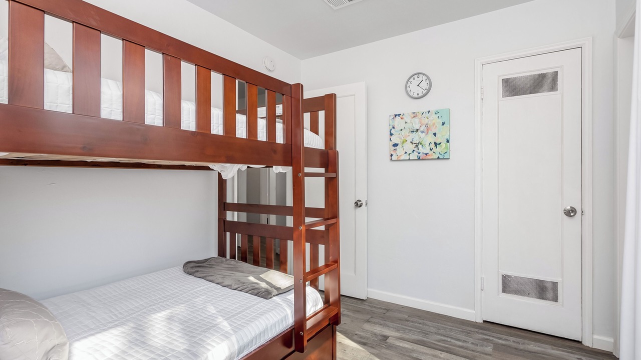 Photo of Bedroom in Hanford