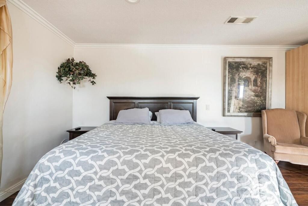 Photo of Bedroom in Ontario