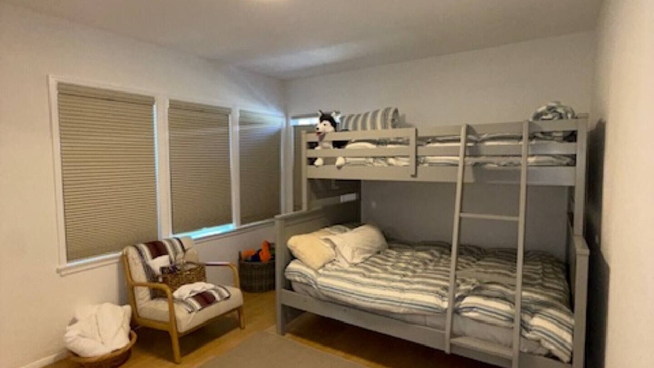 Photo of Bedroom in Del Aire