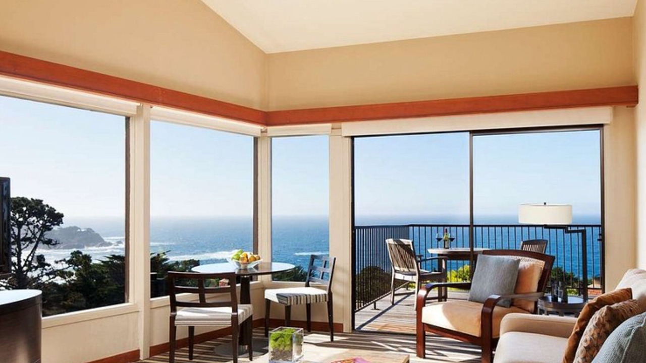 Photo of Livingroom in Carmel Highlands