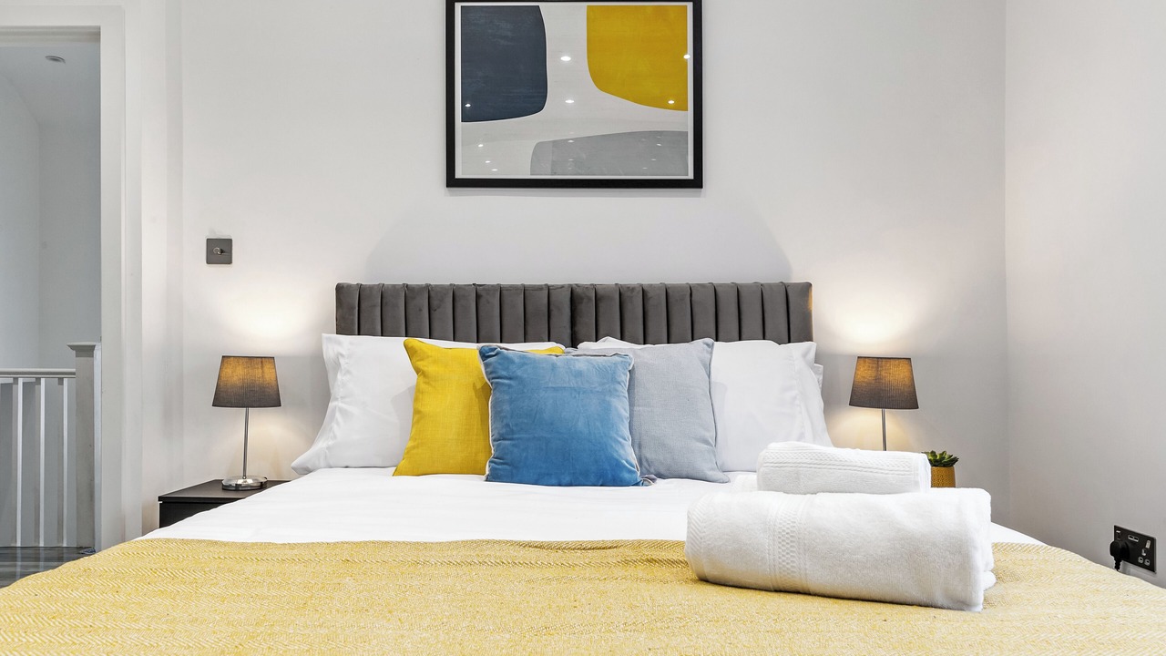 Photo of Bedroom in Tokyngton