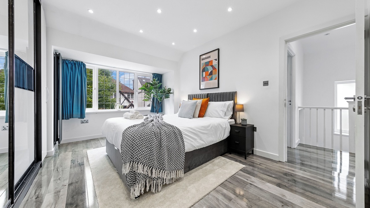 Photo of Bedroom in Tokyngton