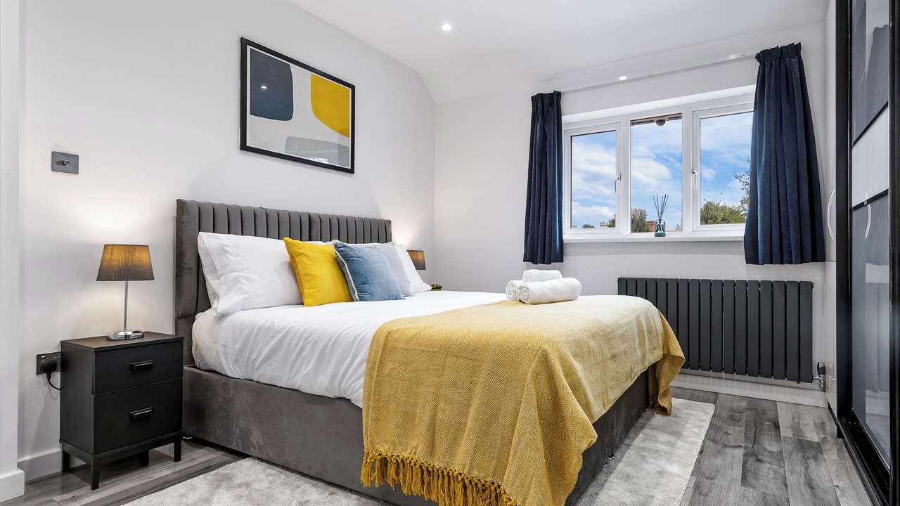 Photo of Bedroom in Tokyngton