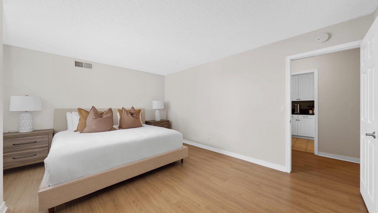 Photo of Bedroom in Marina Peninsula