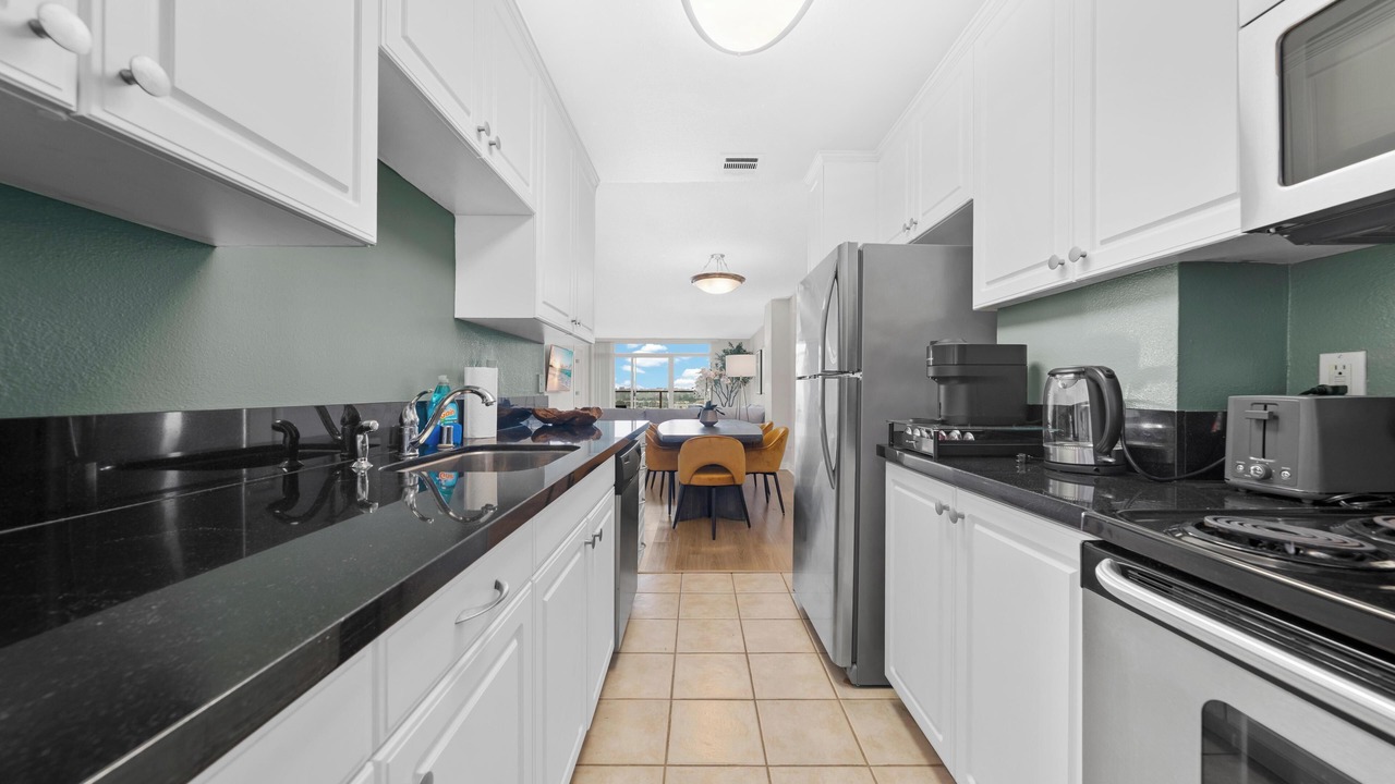 Photo of Kitchen in Marina Peninsula