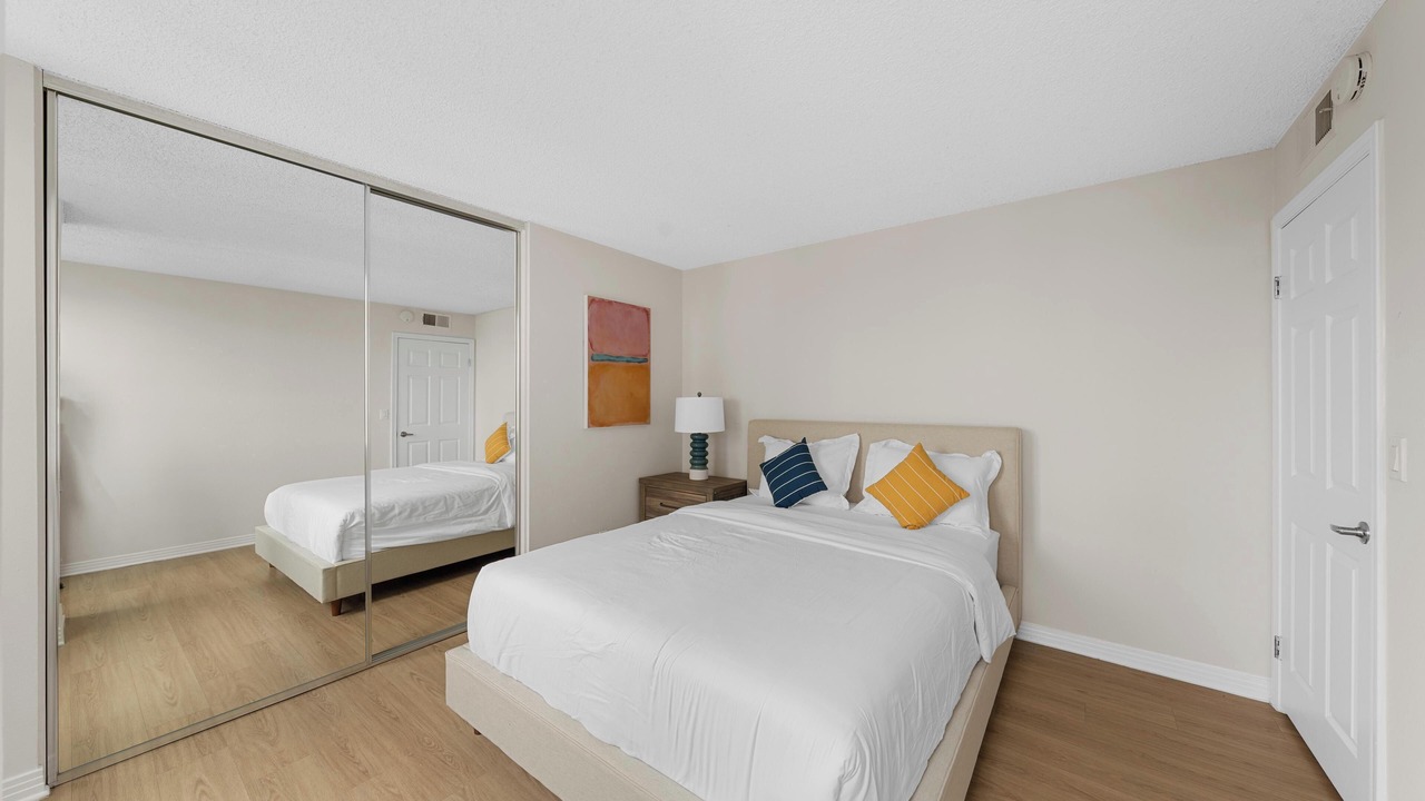 Photo of Bedroom in Marina Peninsula