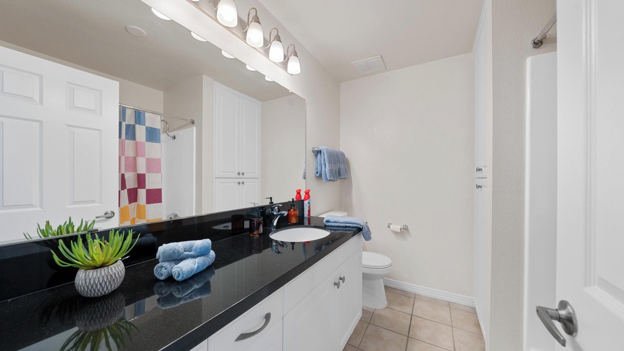 Photo of Bathroom in Marina Peninsula