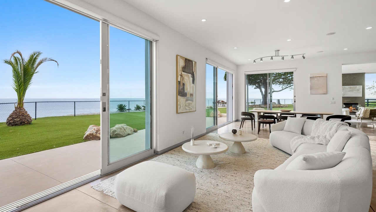 Photo of Livingroom in Santa Barbara