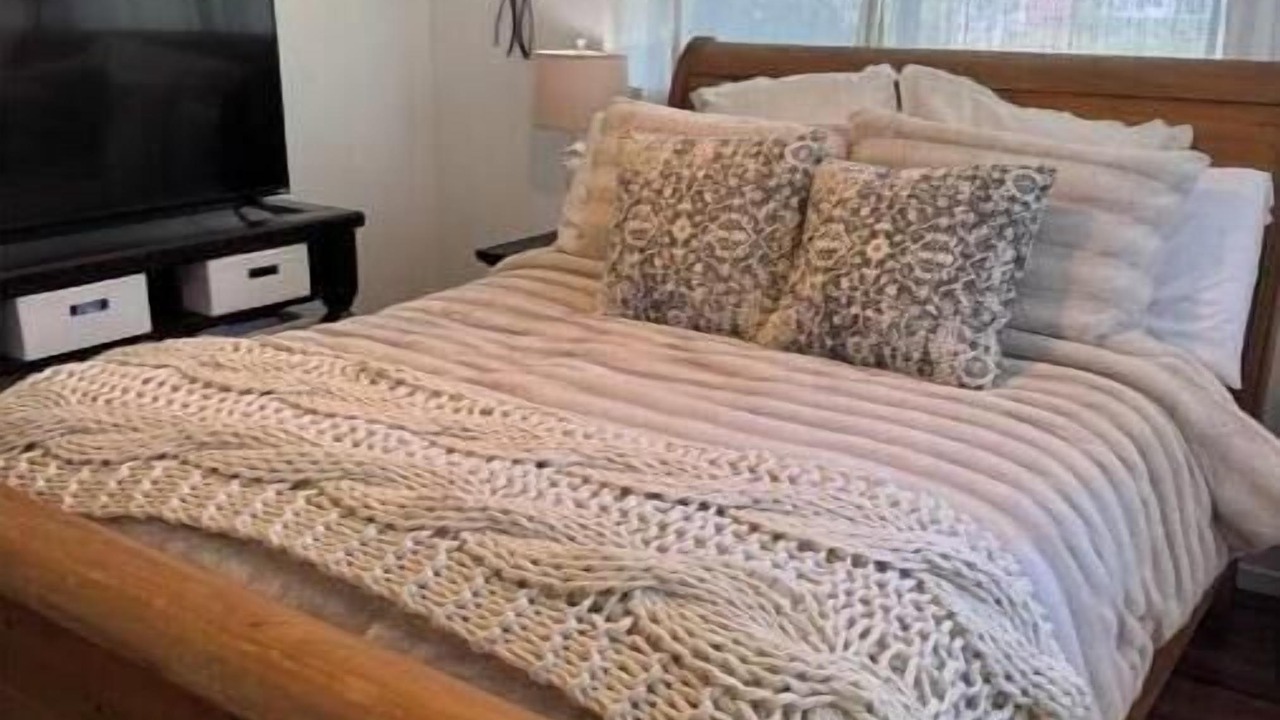 Photo of Bedroom in Coarsegold