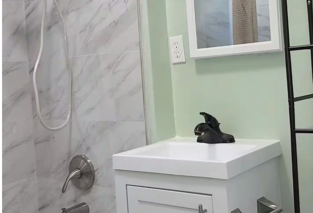 Photo of Bathroom in Alhambra