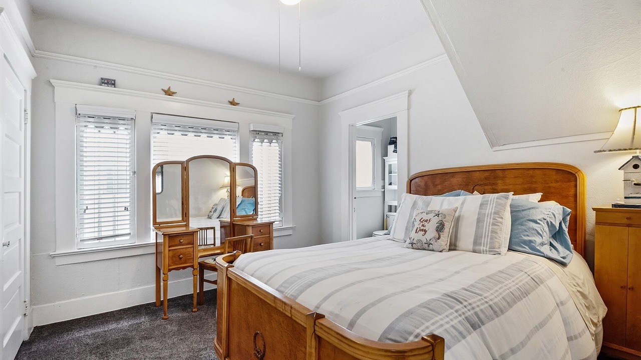 Photo of Bedroom in South Redondo