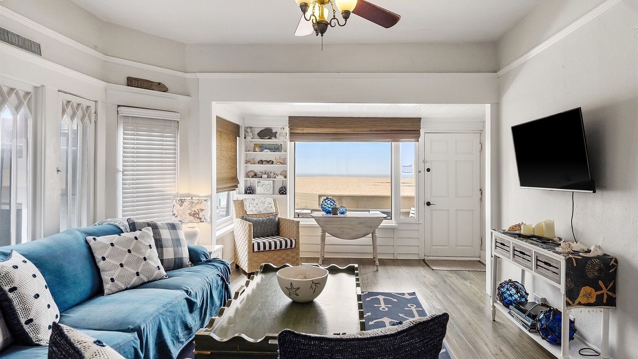 Photo of Livingroom in South Redondo