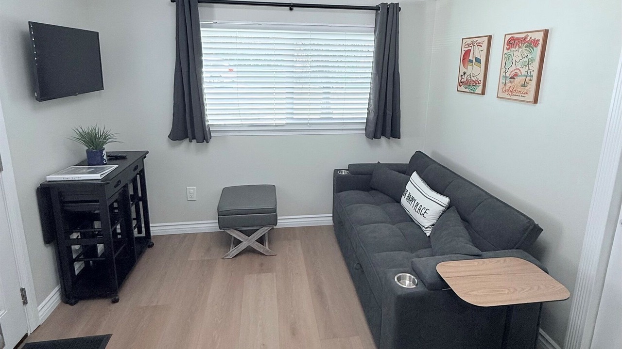 Photo of Livingroom in Simi Valley