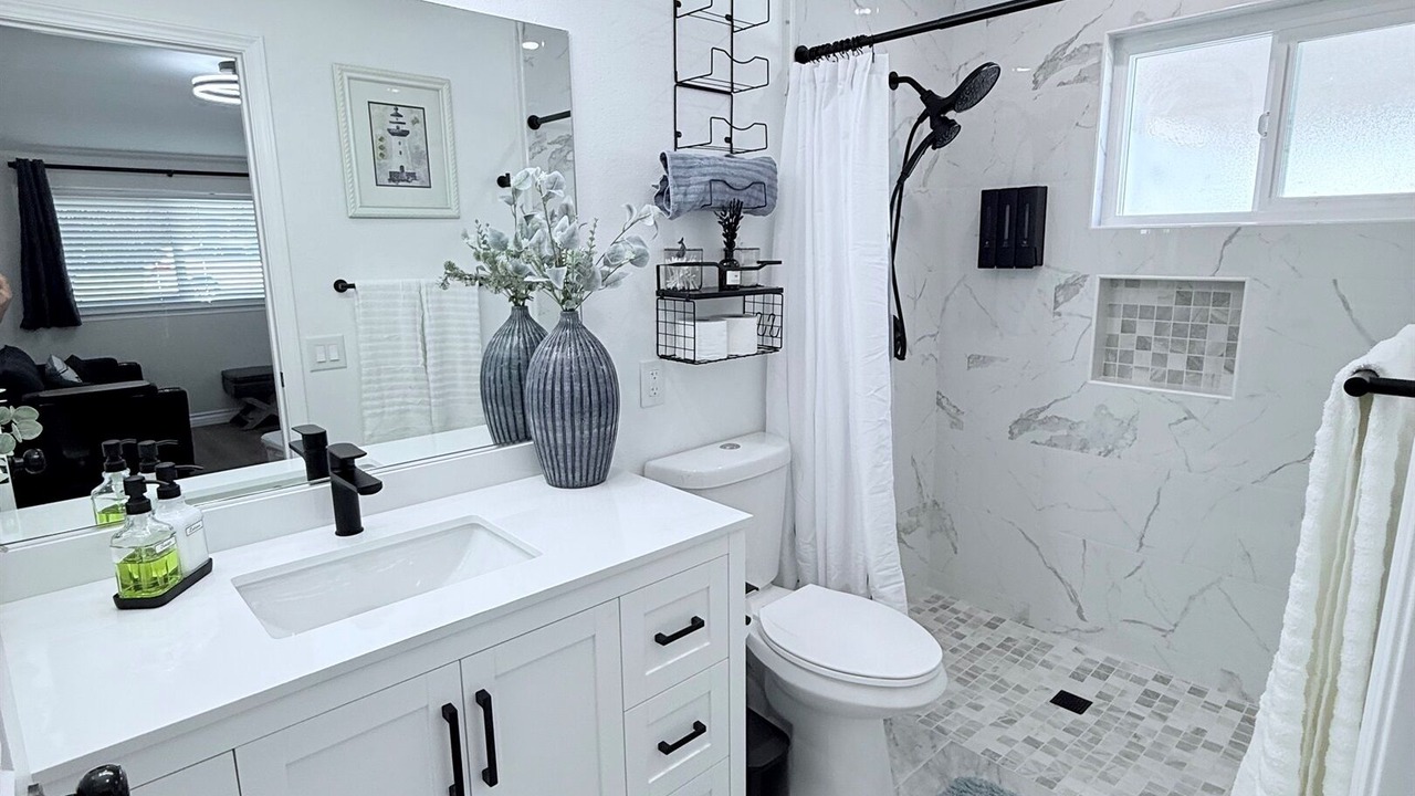Photo of Bathroom in Simi Valley