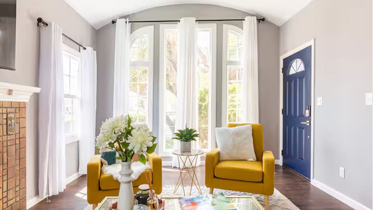 Photo of Livingroom in East Los Angeles
