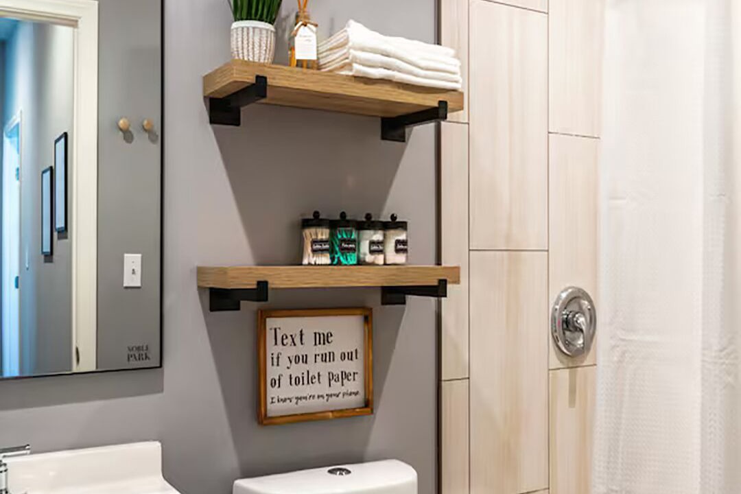 Photo of Bathroom in East Los Angeles