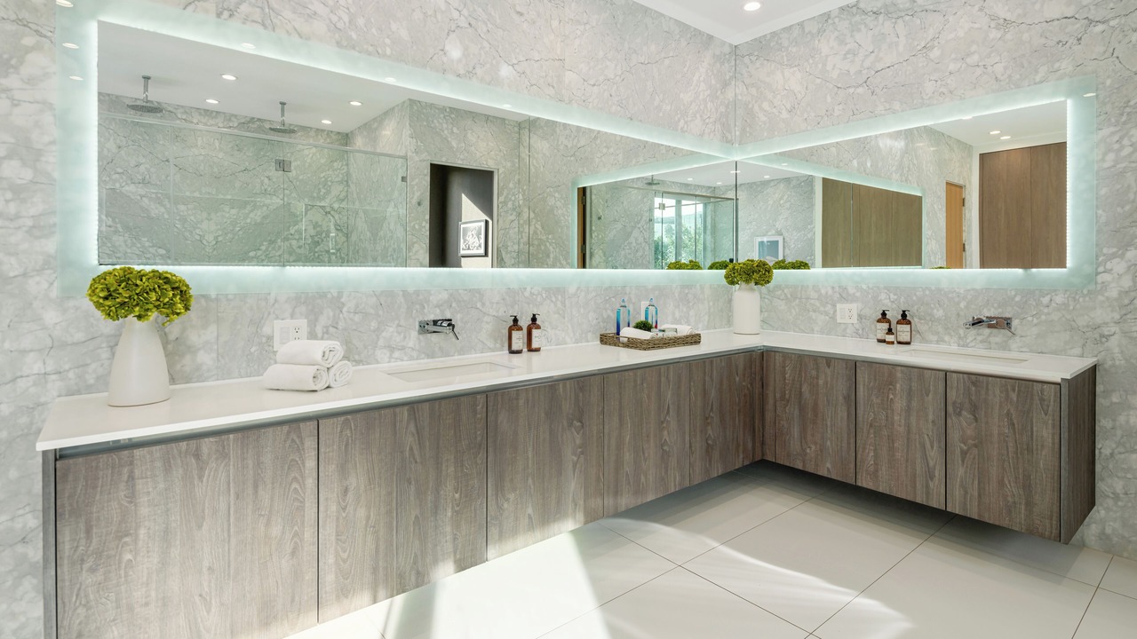 Photo of Bathroom in Beverly Hills