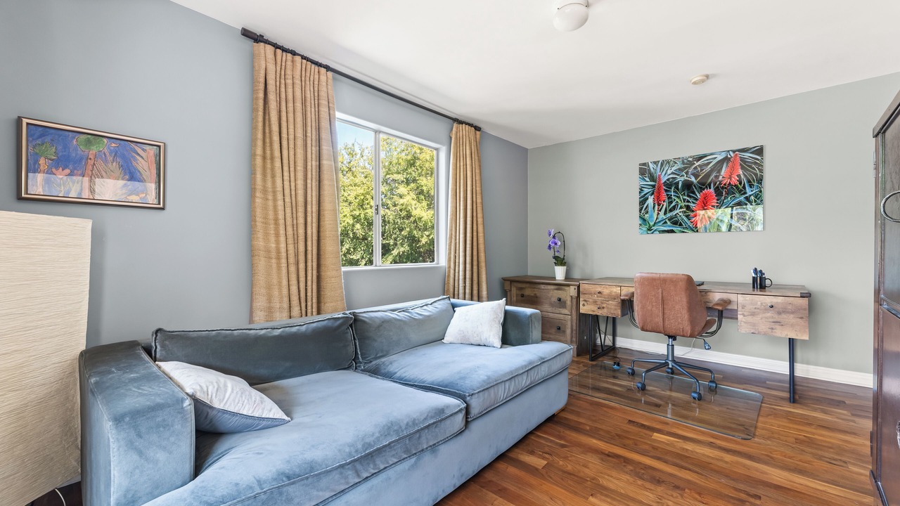 Photo of Livingroom in Los Angeles