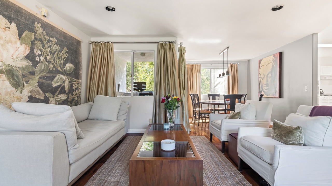 Photo of Livingroom in Los Angeles