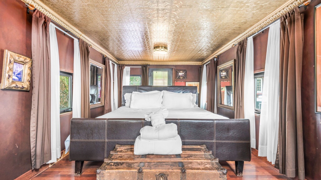 Photo of Bedroom in Agoura Hills