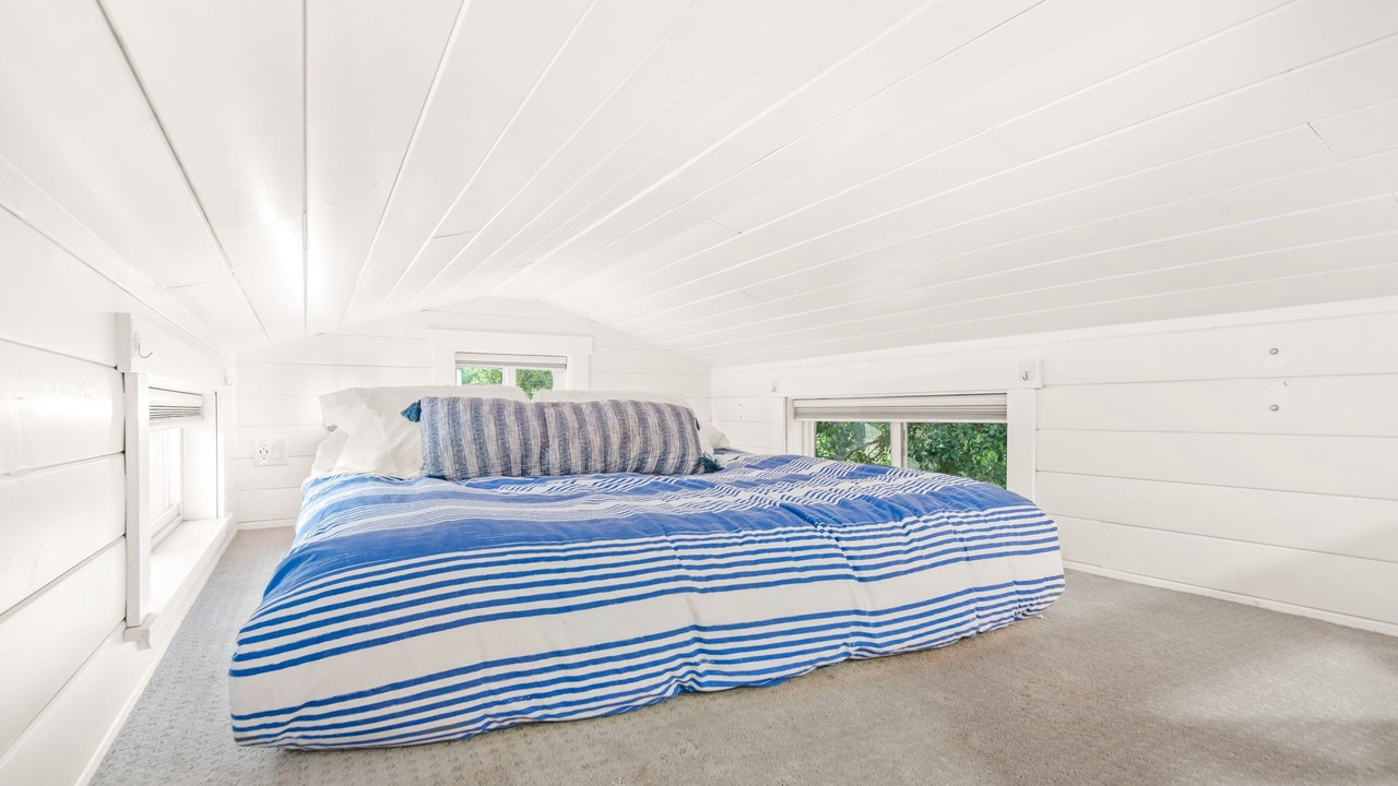Photo of Bedroom in Agoura Hills