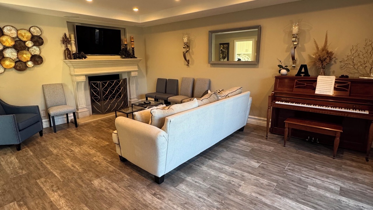 Photo of Livingroom in Glendora