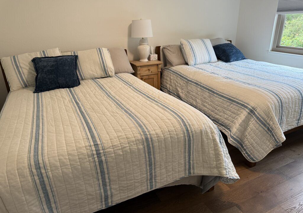 Photo of Bedroom in Del Monte Forest